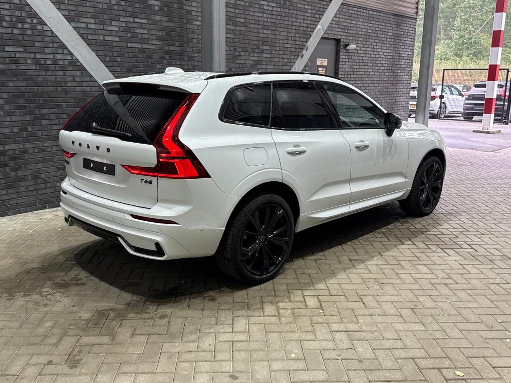 Volvo XC60 T6 Plus Black Edition | Harman/Kardon | Panoramadak | Pilot Assist | 360° Camera | Head-Up | Stoel+Stuurverwarming | 21 Inch