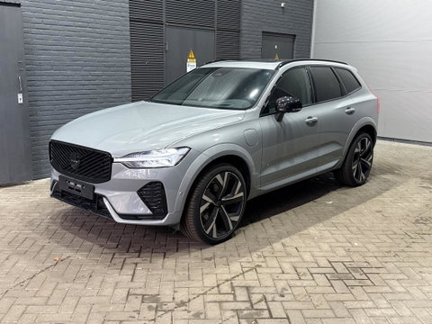 Volvo XC60 T6 Ultra Black Edition | 22 Inch | Luchtvering | Bowers & Wilkins | 360° Camera | Stoelventilatie