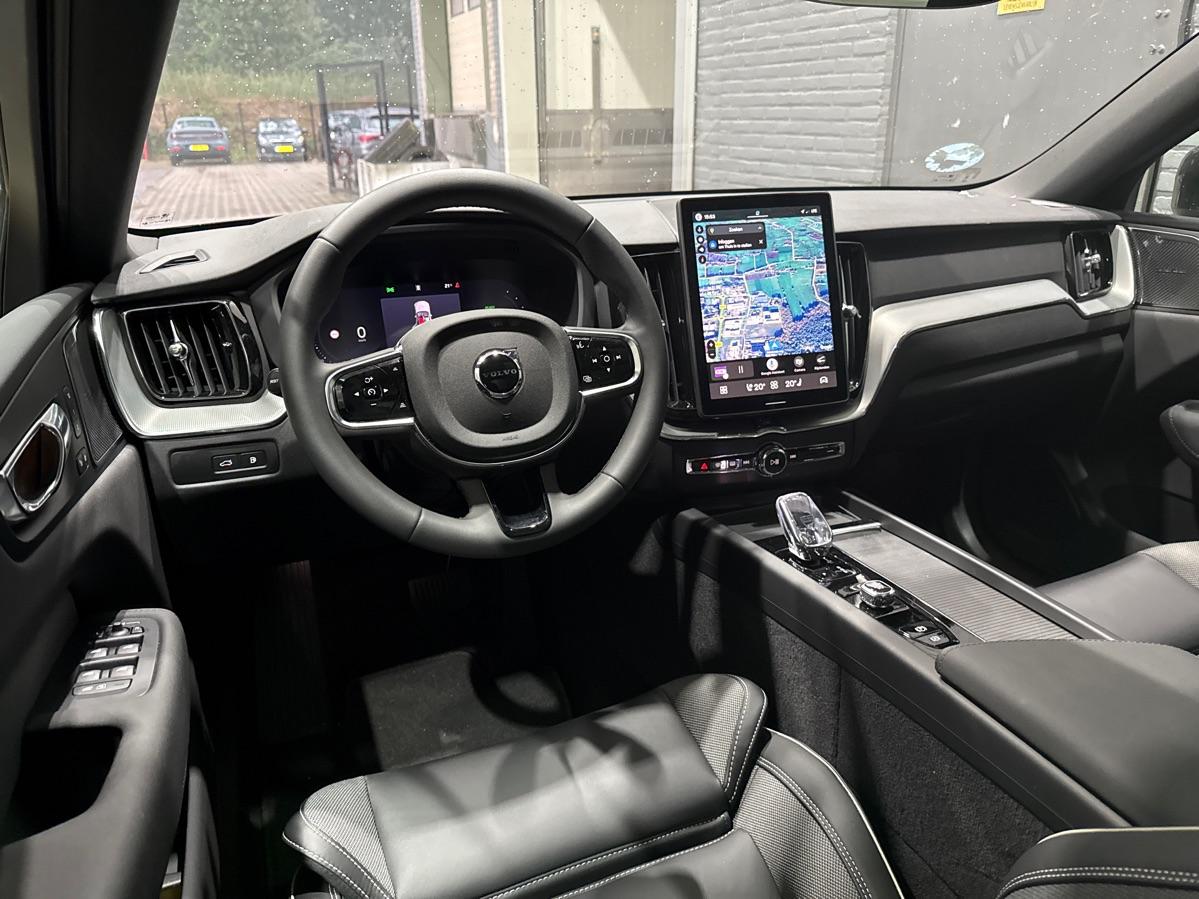 Volvo XC60 T6 Plus Black Edition | Harman/Kardon | Panoramadak | ACC | 360° Camera | Head-Up | Pilot Assist | Stoel+Stuurverwarming