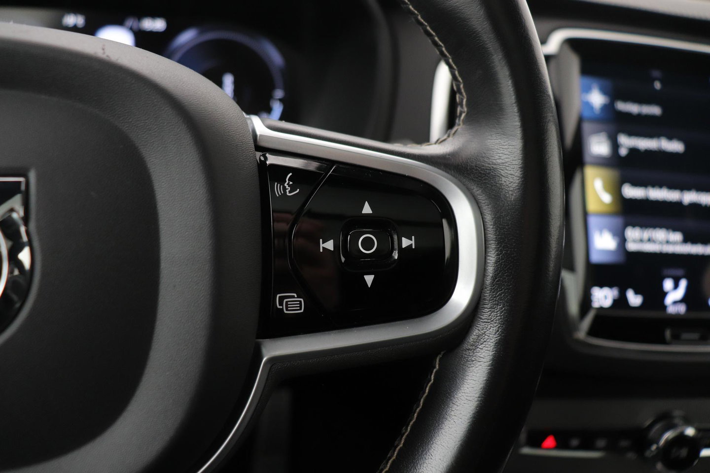 Volvo XC90 T8 Recharge R-Design | Bowers&Wilkins | Luchtvering | Panoramadak | 360° Camera | Head-Up | ACC