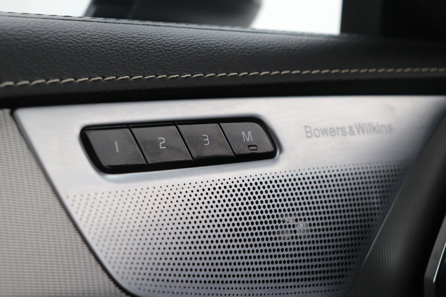 Volvo XC90 T8 Recharge R-Design | Bowers&Wilkins | Luchtvering | Panoramadak | 360° Camera | Head-Up | ACC