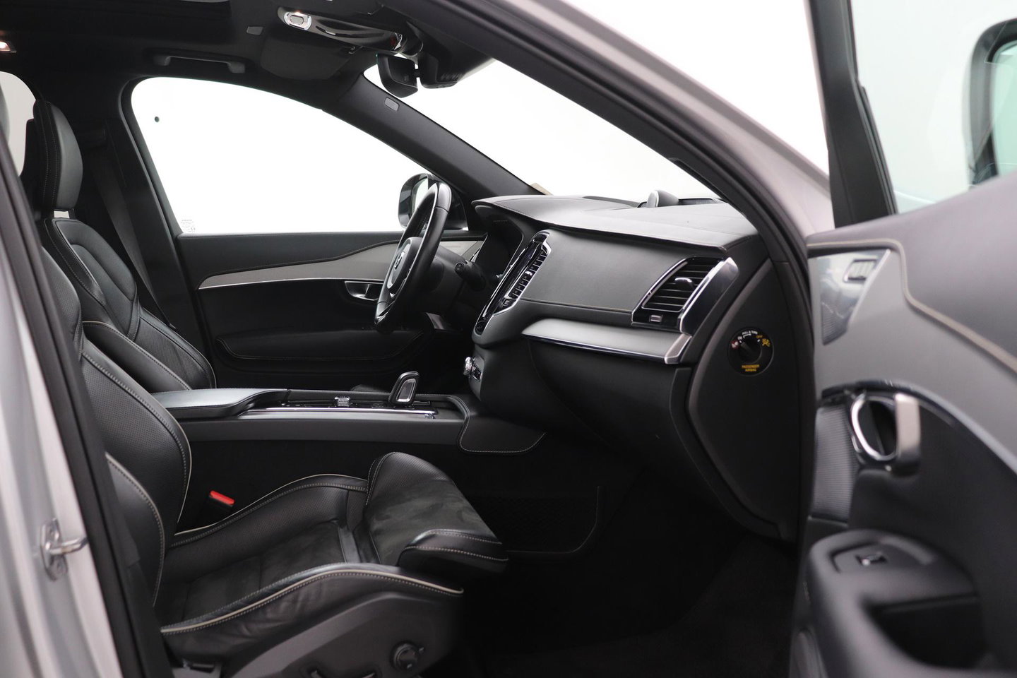 Volvo XC90 T8 Recharge R-Design | Bowers&Wilkins | Luchtvering | Panoramadak | 360° Camera | Head-Up | ACC