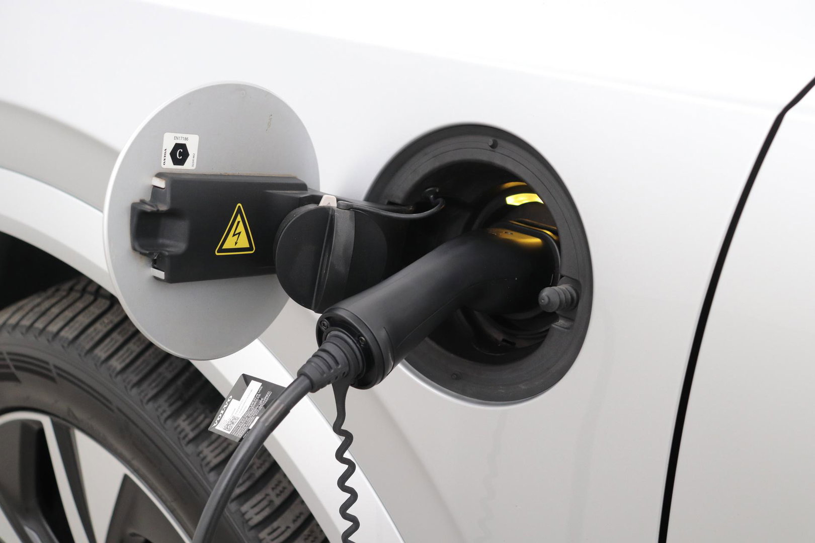 Volvo XC90 T8 Recharge R-Design | Bowers&Wilkins | Luchtvering | Panoramadak | 360° Camera | Head-Up | ACC