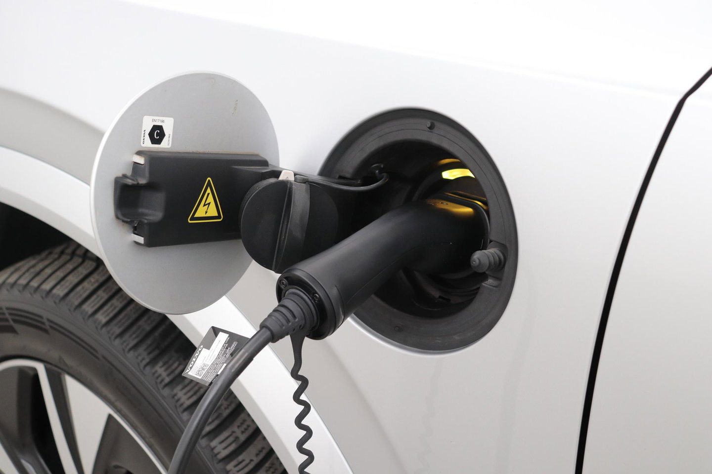 Volvo XC90 T8 Recharge R-Design | Bowers&Wilkins | Luchtvering | Panoramadak | 360° Camera | Head-Up | ACC