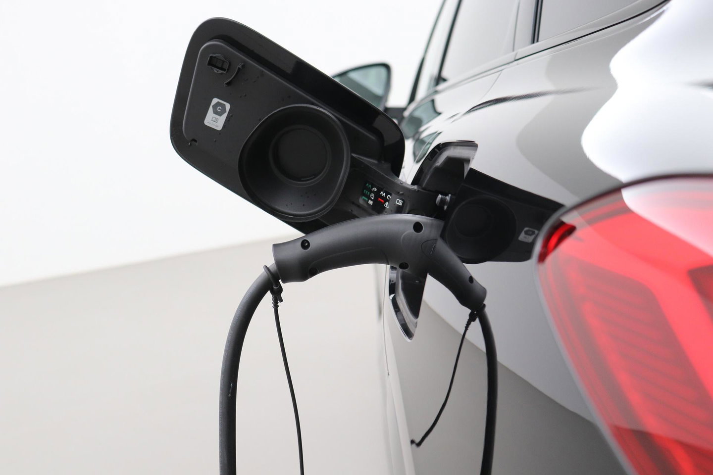 Audi Q5 2.0 TFSI e-hybrid Quattro S edition Competition | Panoramadak | 21 inch | Trekhaak