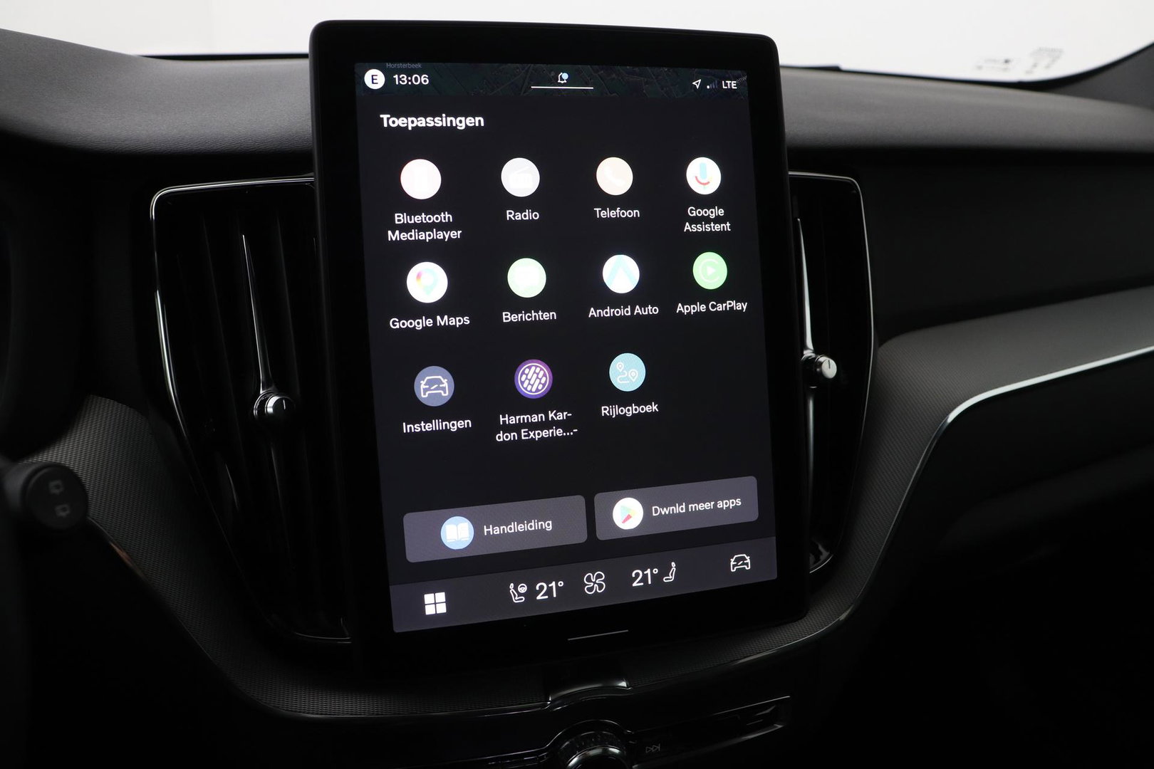 Volvo XC60 T6 Plus Black Edition | Harman/Kardon | Panoramadak | Head-Up | 360-camera