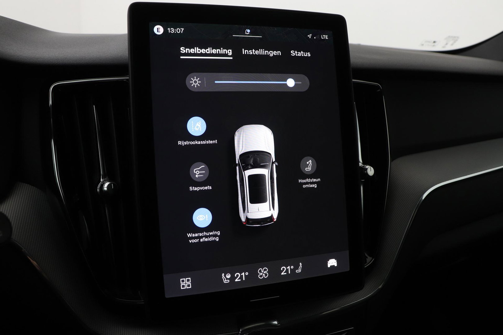 Volvo XC60 T6 Plus Black Edition | Harman/Kardon | Panoramadak | Head-Up | 360-camera
