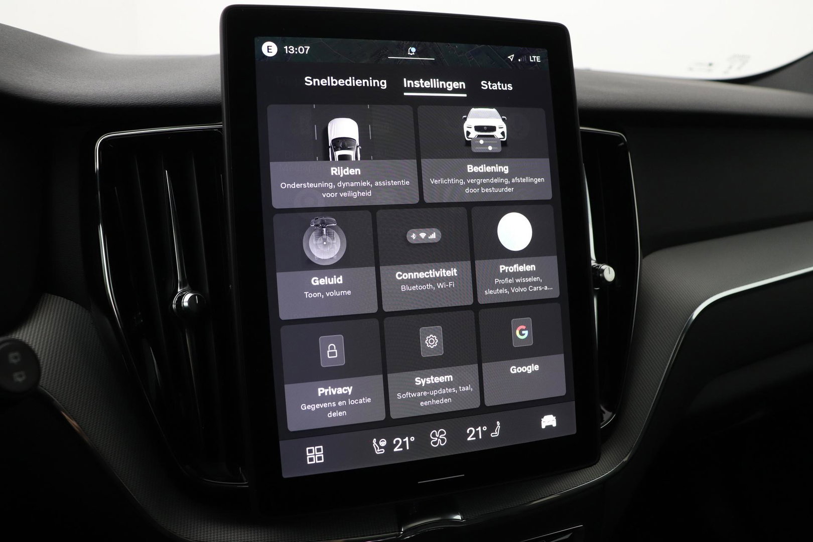 Volvo XC60 T6 Plus Black Edition | Harman/Kardon | Panoramadak | Head-Up | 360-camera