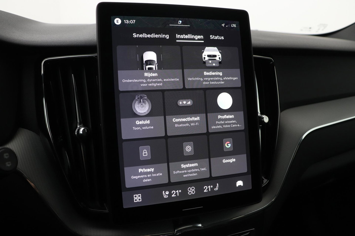 Volvo XC60 T6 Plus Black Edition | Harman/Kardon | Panoramadak | Head-Up | 360-camera