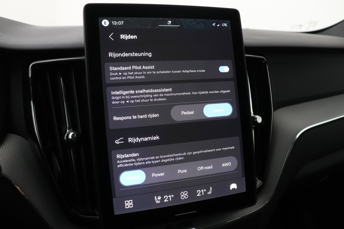 Volvo XC60 T6 Plus Black Edition | Harman/Kardon | Panoramadak | Head-Up | 360-camera