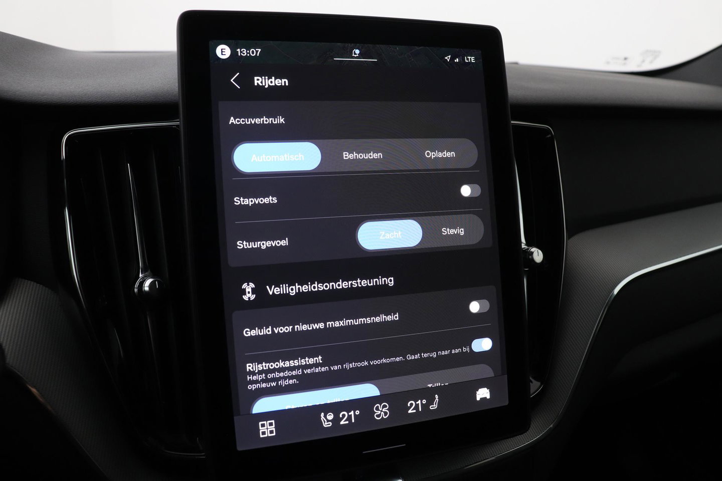 Volvo XC60 T6 Plus Black Edition | Harman/Kardon | Panoramadak | Head-Up | 360-camera