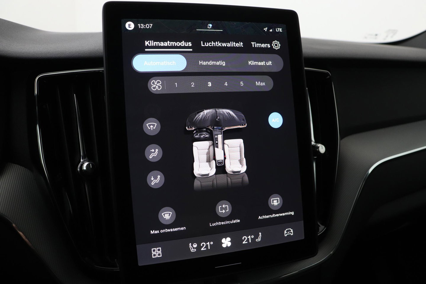 Volvo XC60 T6 Plus Black Edition | Harman/Kardon | Panoramadak | Head-Up | 360-camera