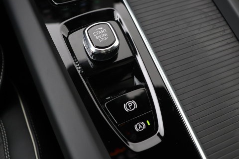 Volvo XC60 T6 Plus Black Edition | Harman/Kardon | Panoramadak | Head-Up | 360-camera