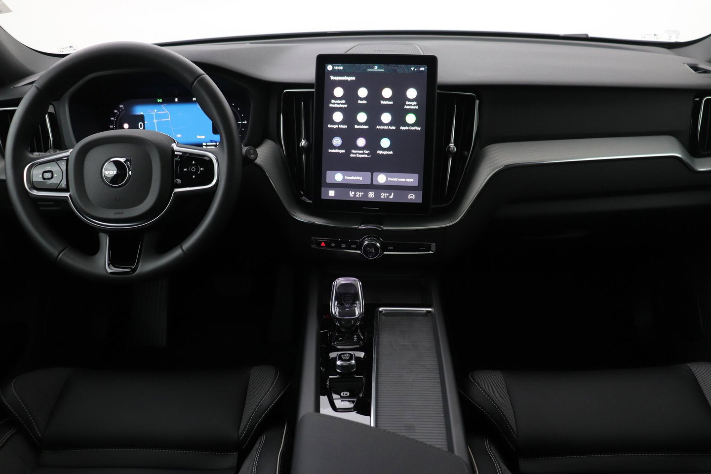 Volvo XC60 T6 Plus Black Edition | Harman/Kardon | Panoramadak | Head-Up | 360-camera