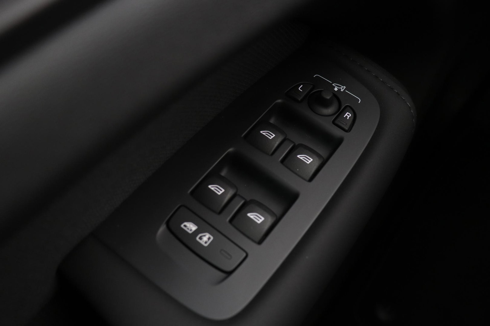 Volvo XC60 T6 Plus Black Edition | Harman/Kardon | Panoramadak | Head-Up | 360-camera