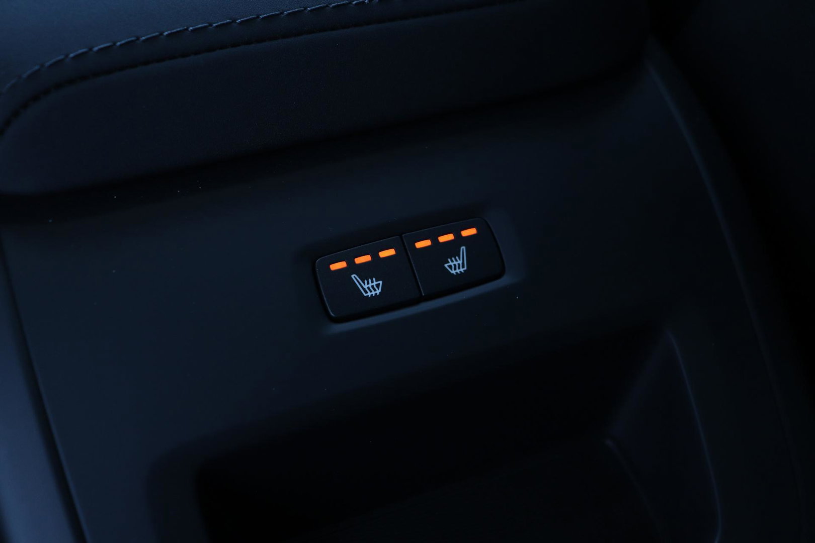 Volvo XC60 T6 Plus Black Edition | Harman/Kardon | Panoramadak | Head-Up | 360-camera