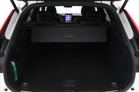 Volvo XC60 T6 Plus Black Edition | Harman/Kardon | Panoramadak | Head-Up | 360-camera