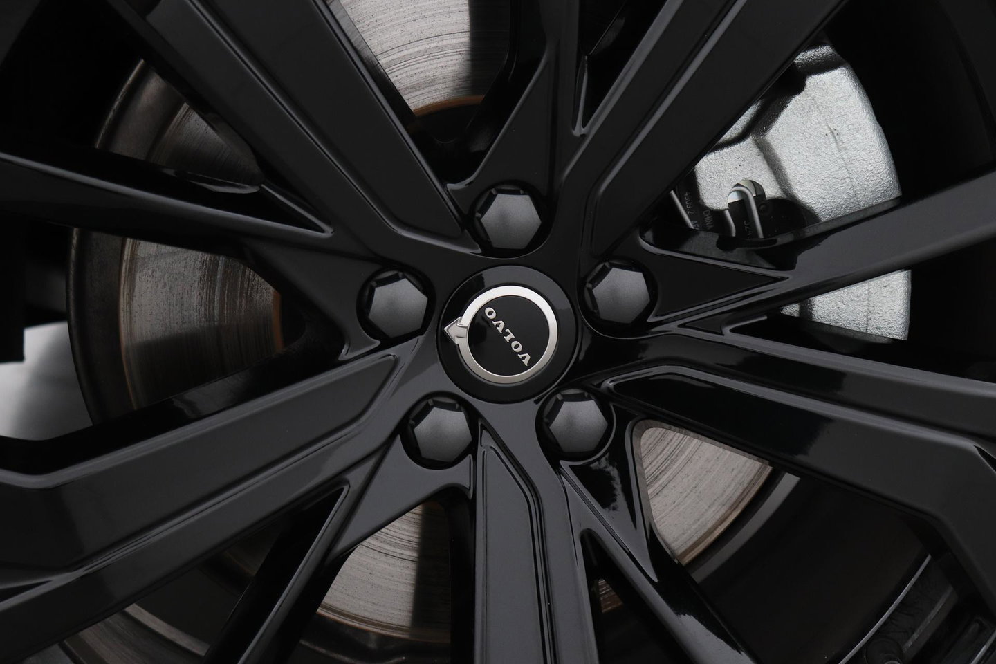 Volvo XC60 T6 Plus Black Edition | Harman/Kardon | Panoramadak | Head-Up | 360-camera