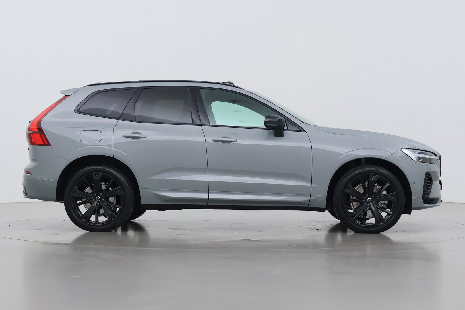 Volvo XC60 T6 Plus Black Edition | Harman/Kardon | Panoramadak | 21 Inch | Head-Up