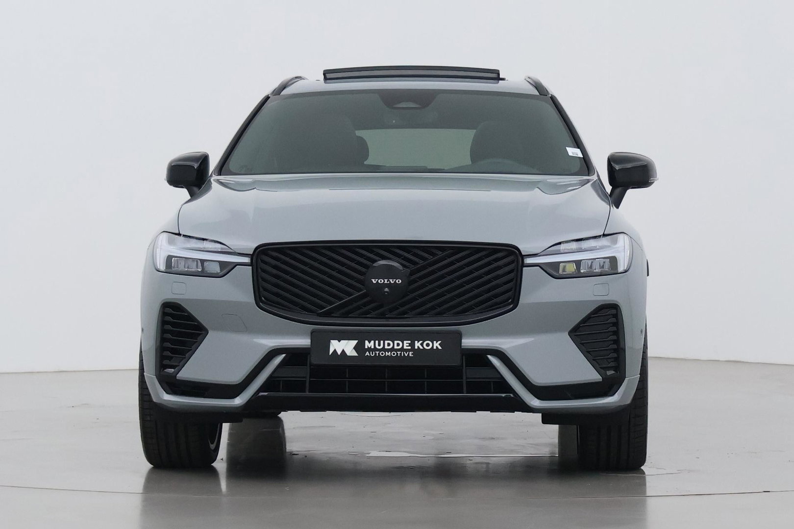 Volvo XC60 T6 Plus Black Edition | Harman/Kardon | Panoramadak | 21 Inch | Head-Up