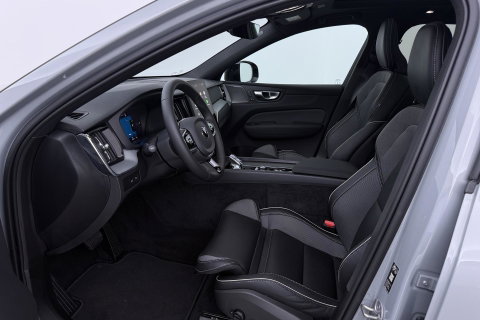 Volvo XC60 T6 Plus Black Edition | Harman/Kardon | Panoramadak | 21 Inch | Head-Up