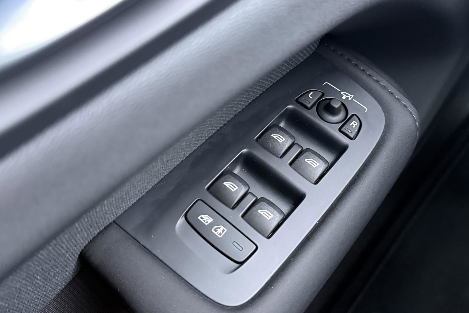 Volvo XC60 T6 Plus Black Edition | Harman/Kardon | Panoramadak | 21 Inch | Head-Up