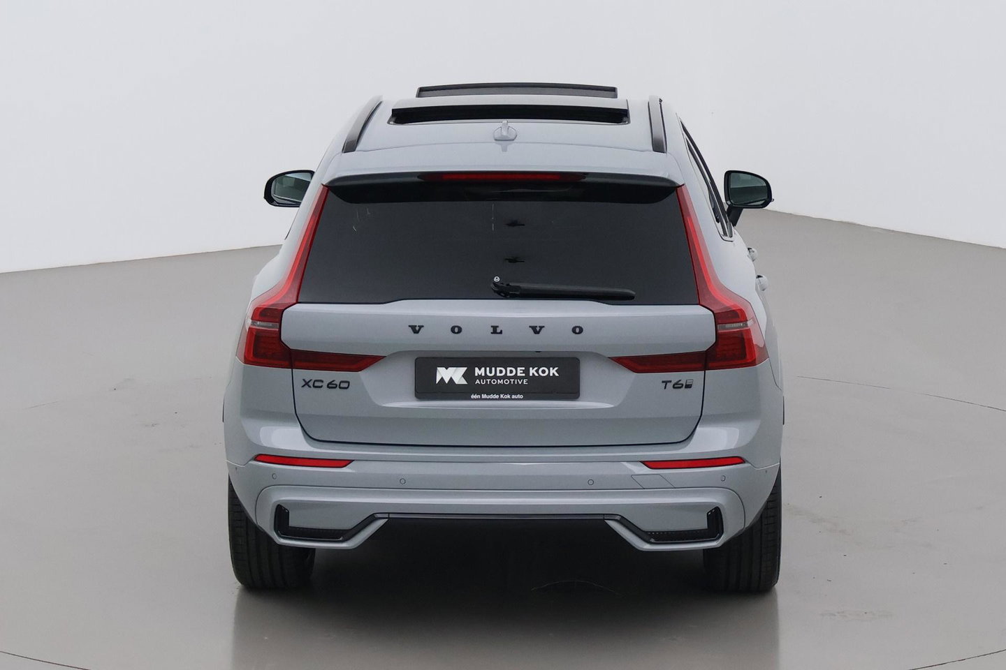 Volvo XC60 T6 Plus Black Edition | Harman/Kardon | Panoramadak | 21 Inch | Head-Up