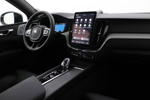 Volvo XC60 T6 Plus Black Edition | Luchtvering | Stoelventilatie | Bowers & Wilkins | Head-up | Stoelventilatie