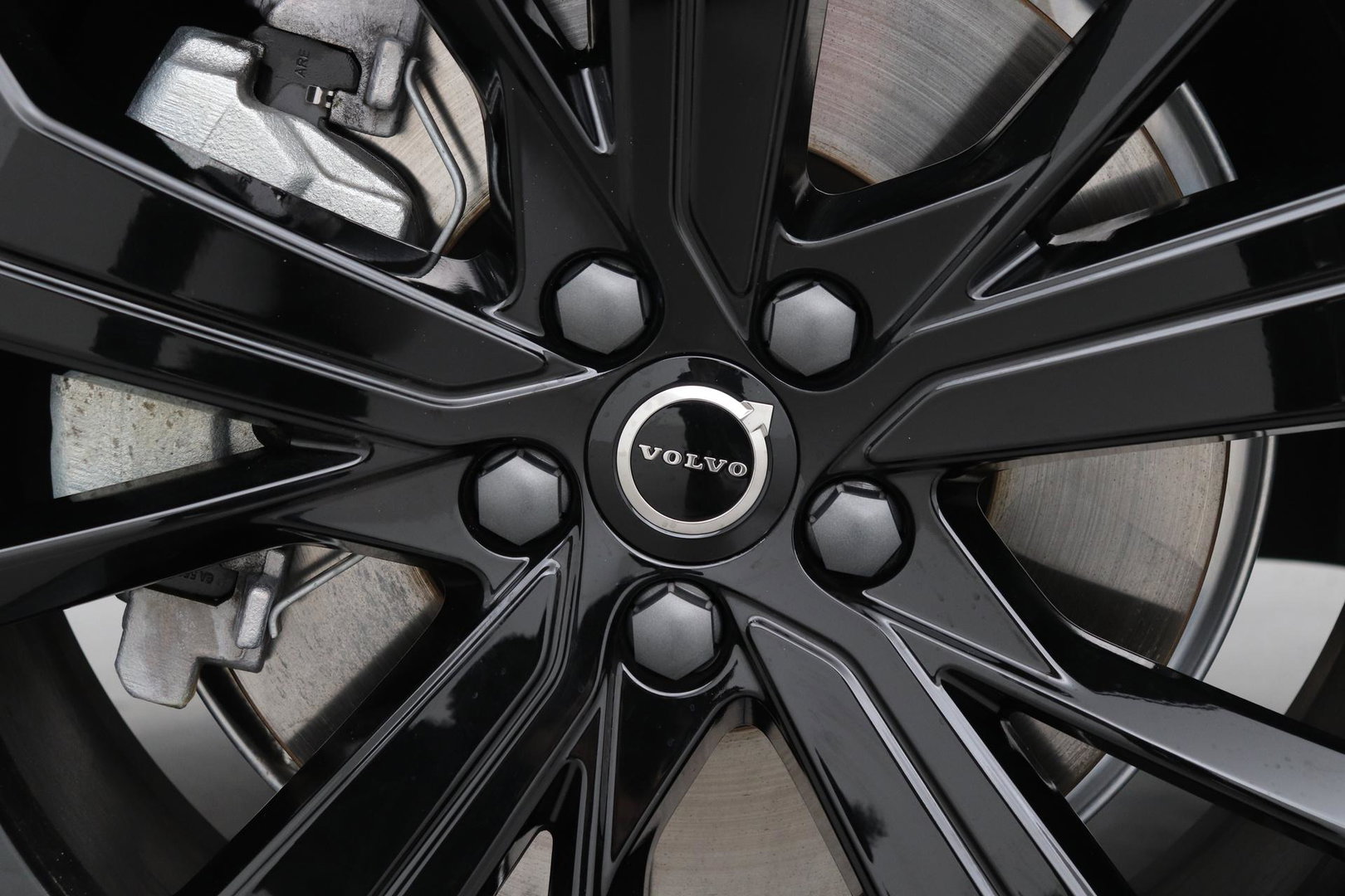 Volvo XC60 T6 Plus Black Edition | Luchtvering | Stoelventilatie | Bowers & Wilkins | Head-up | Stoelventilatie