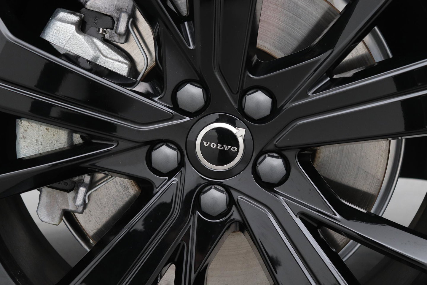 Volvo XC60 T6 Plus Black Edition | Luchtvering | Stoelventilatie | Bowers & Wilkins | Head-up | Stoelventilatie