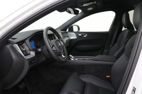 Volvo XC60 T6 Plus Black Edition | Luchtvering | Stoelventilatie | Bowers & Wilkins | Head-up | Stoelventilatie