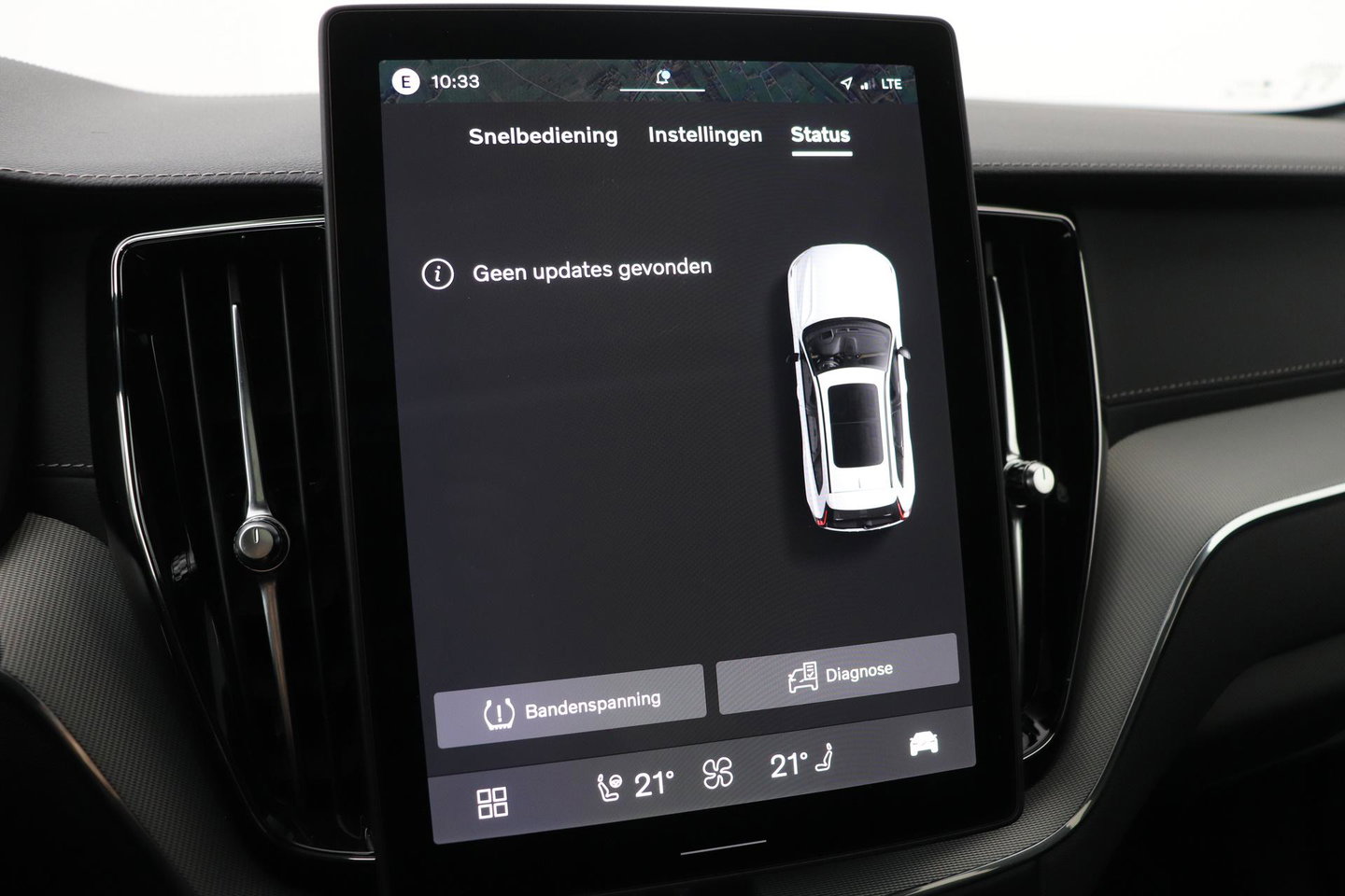 Volvo XC60 T6 Plus Black Edition | Luchtvering | Stoelventilatie | Bowers & Wilkins | Head-up | Stoelventilatie