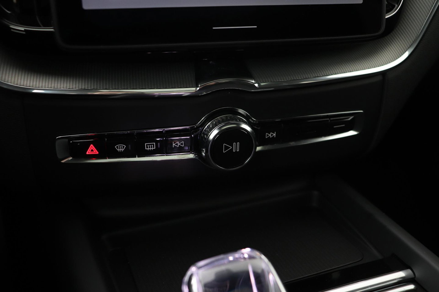 Volvo XC60 T6 Plus Black Edition | Luchtvering | Stoelventilatie | Bowers & Wilkins | Head-up | Stoelventilatie