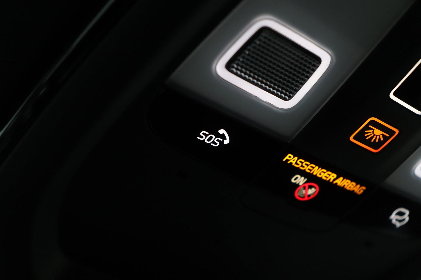 Volvo XC60 T6 Plus Black Edition | Luchtvering | Stoelventilatie | Bowers & Wilkins | Head-up | Stoelventilatie