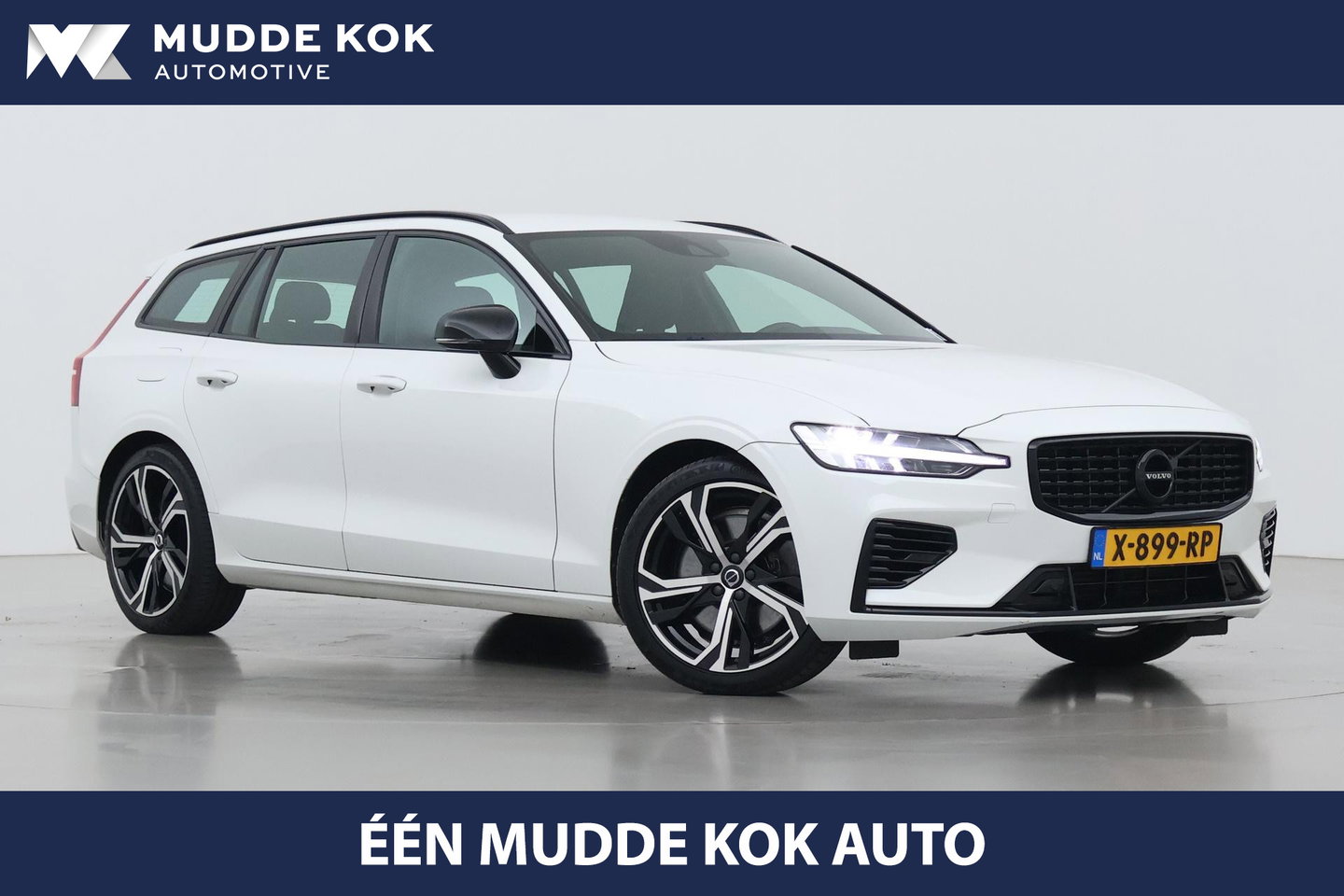 Volvo V60 2.0 T6 Twin Engine AWD R-Design | Trekhaak | Camera | 19 inch | Leder | Stoelverwarming