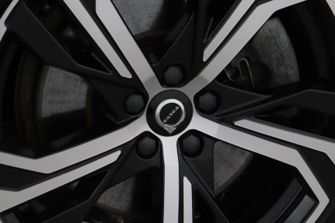 Volvo V60 2.0 T6 Twin Engine AWD R-Design | Trekhaak | Camera | 19 inch | Leder | Stoelverwarming