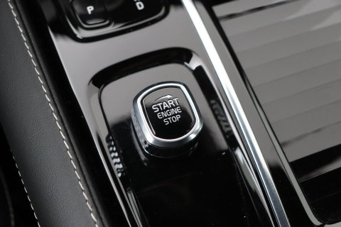Volvo V60 2.0 T6 Twin Engine AWD R-Design | Trekhaak | Camera | 19 inch | Leder | Stoelverwarming