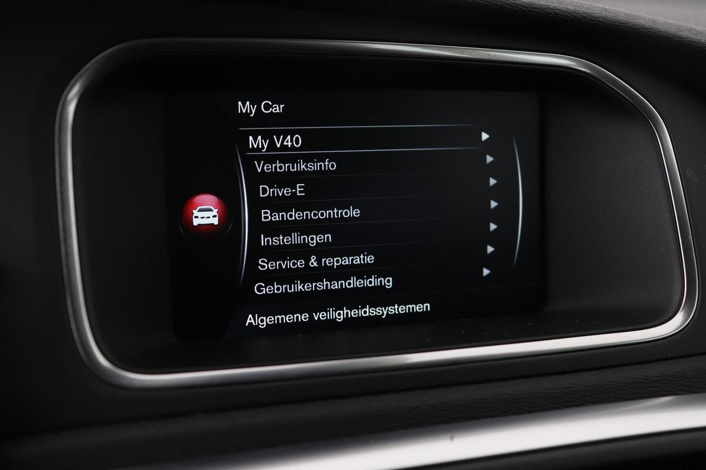 Volvo V40 2.0 D3 Momentum | Standkachel | Trekhaak | BLIS | 17 Inch