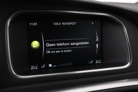 Volvo V40 2.0 D3 Momentum | Standkachel | Trekhaak | BLIS | 17 Inch