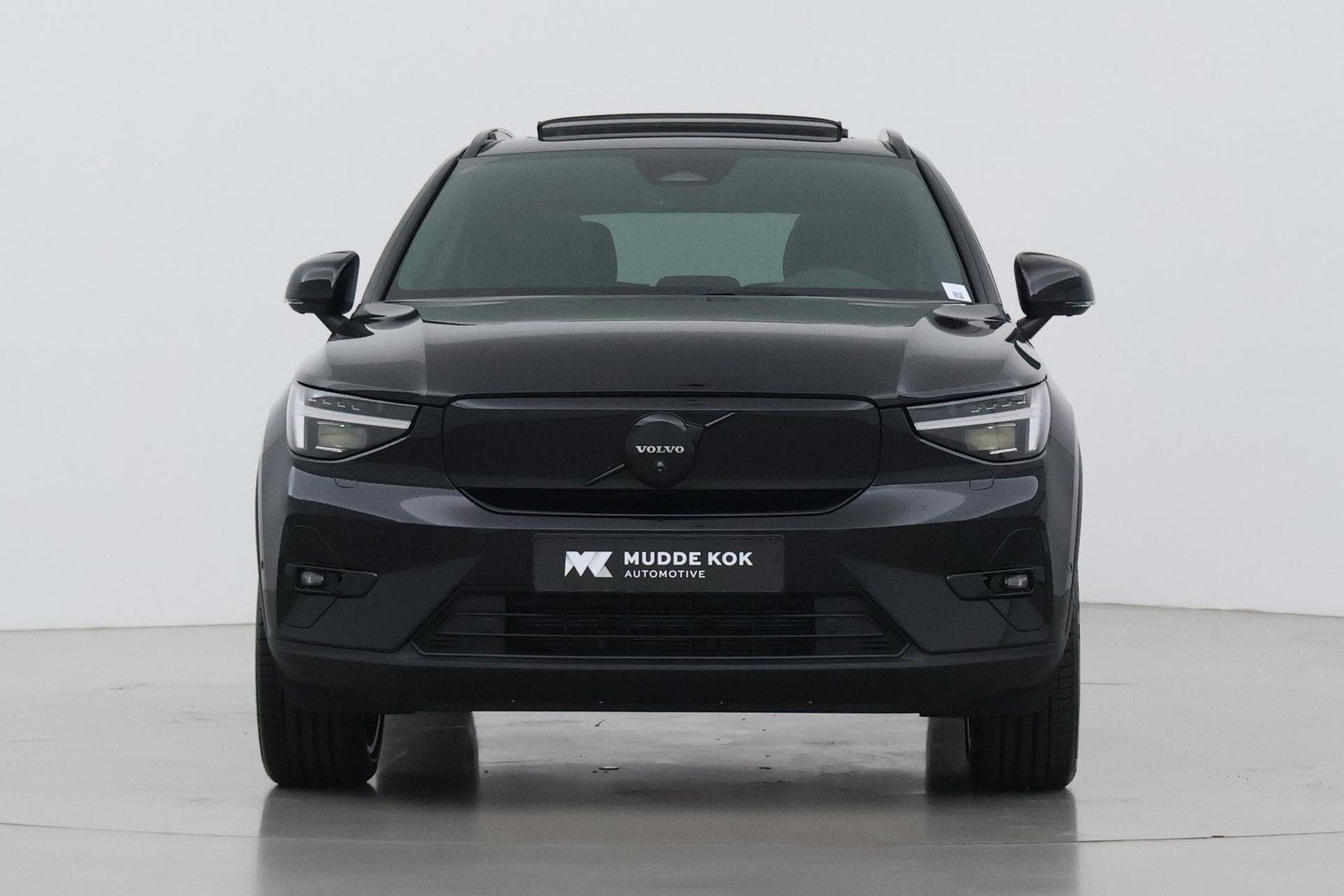 Volvo EX40 Single Motor Extended Range Plus Black Edition | 82 kWh | Panoramadak | Harman/Kardon | Camera