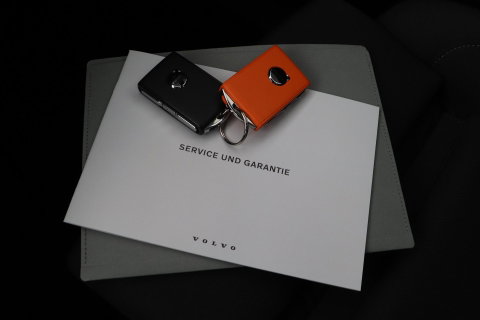 Volvo EX40 Single Motor Extended Range Plus Black Edition | 82 kWh | Panoramadak | Harman/Kardon | Camera
