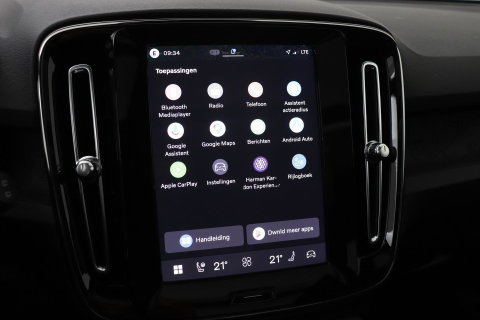 Volvo EX40 Single Motor Extended Range Plus Black Edition | 82 kWh | Panoramadak | Harman/Kardon | Camera
