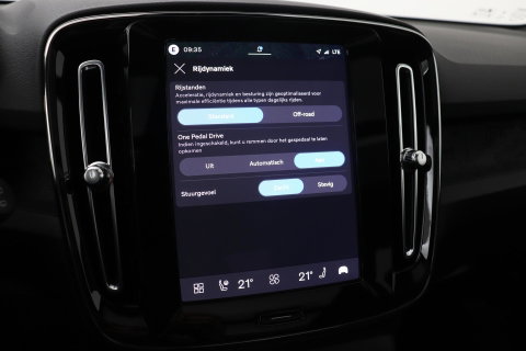 Volvo EX40 Single Motor Extended Range Plus Black Edition | 82 kWh | Panoramadak | Harman/Kardon | Camera