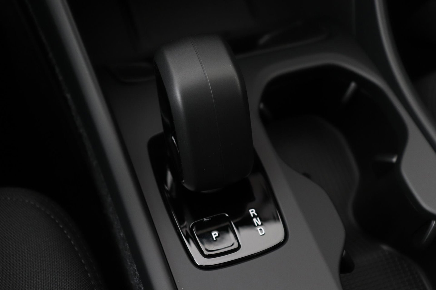 Volvo EX40 Single Motor Extended Range Plus Black Edition | 82 kWh | Panoramadak | Harman/Kardon | Camera