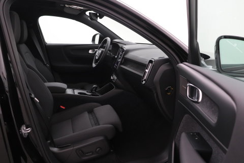 Volvo EX40 Single Motor Extended Range Plus Black Edition | 82 kWh | Panoramadak | Harman/Kardon | Camera