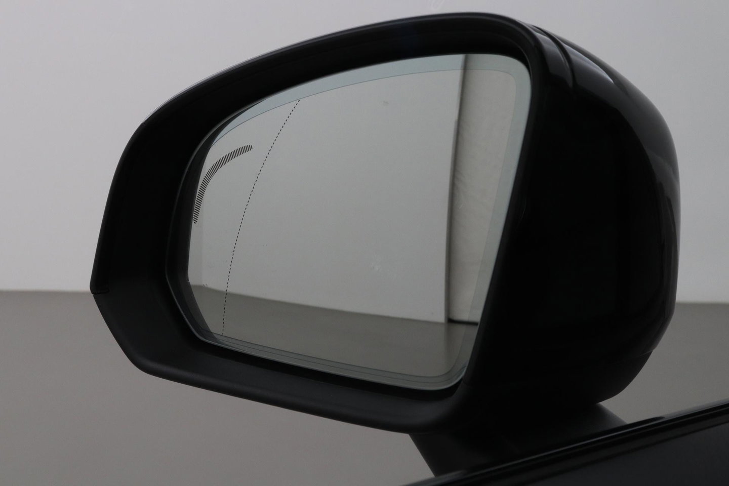 Volvo EX40 Single Motor Extended Range Plus Black Edition | 82 kWh | Panoramadak | Harman/Kardon | Camera