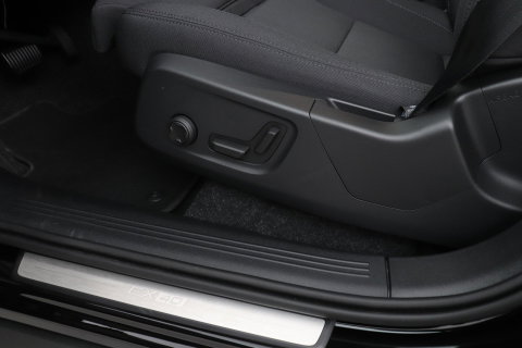 Volvo EX40 Single Motor Extended Range Plus Black Edition | 82 kWh | Panoramadak | Harman/Kardon | Camera