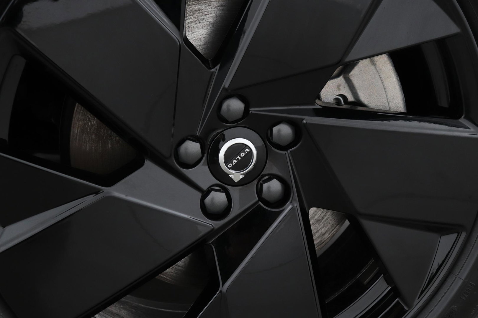 Volvo EX40 Single Motor Extended Range Plus Black Edition | 82 kWh | Panoramadak | Harman/Kardon | Camera