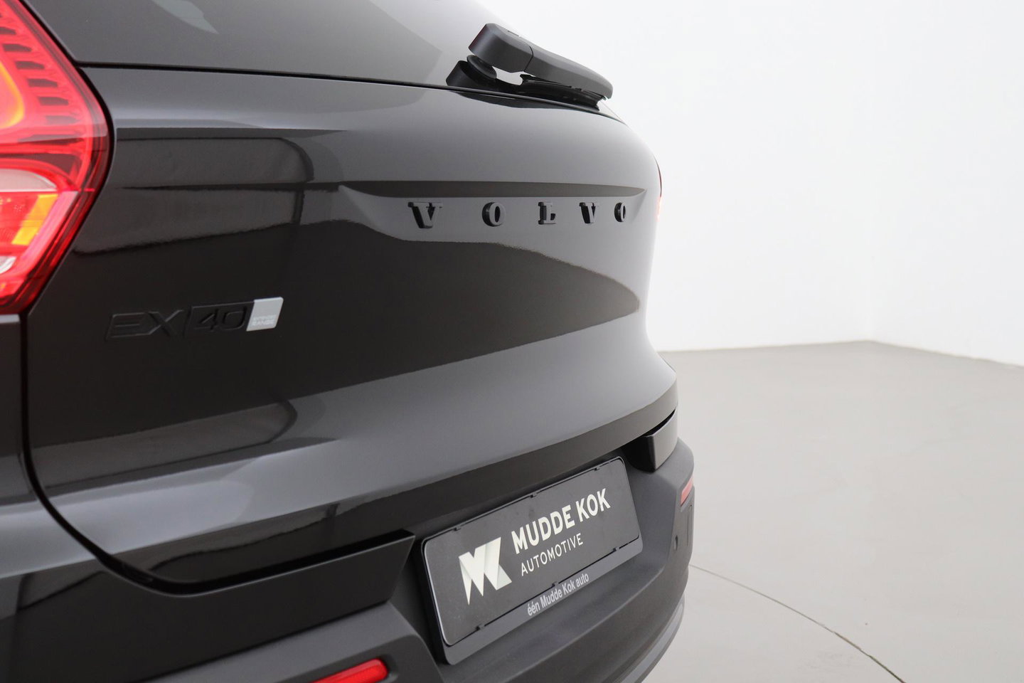 Volvo EX40 Single Motor Extended Range Plus Black Edition | 82 kWh | Panoramadak | Harman/Kardon | Camera