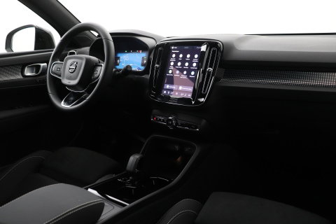 Volvo EX40 Single Motor Extended Range Plus | 82 kWh | Harman/Kardon | Pilot Assist | Warmtepomp | Keyless | Stoel+Stuurverwarming | ACC